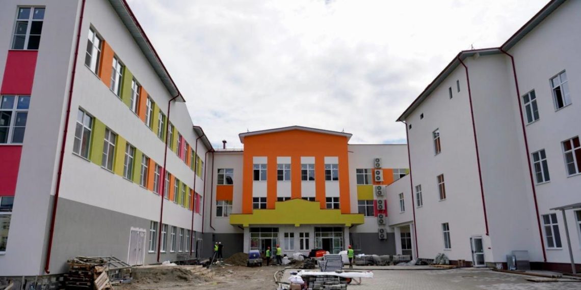 Прошунин: школу на улице Калараш-Малышева в Сочи построили на 83,5%