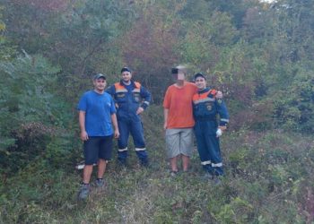 Туриста из Новосибирска спасли в горах Сочи после падения в овраг