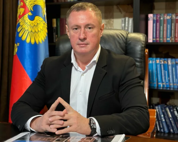 Суд отправил под стражу партнера экс-судьи Момотова по гостиничному бизнесу