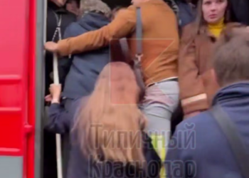 Краснодарцы бьют тревогу из-за утренней давки в электричках