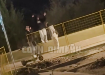 В разгар ракетной опасности молодежь рядом с Сочи танцует под Icegergert