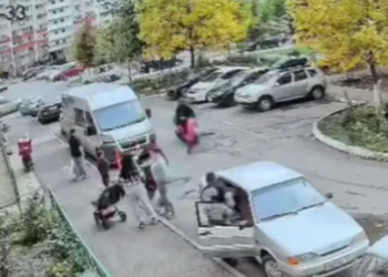 В Краснодаре отец 5-летней девочки избил доставщика после наезда на ребенка