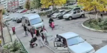 В Краснодаре отец 5-летней девочки избил доставщика после наезда на ребенка