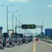В очереди перед Крымским мостом на въезде на Кубань стоят 405 автомобилей