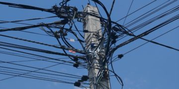 Энергетики предупредили провайдеров о запрете самовольного размещения оптоволокна на ЛЭП