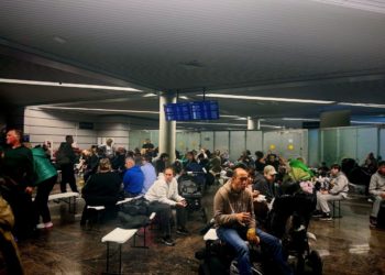 Полеты приостановлены одновременно в семи аэропортах России, включая Сочи