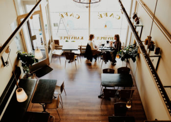 Возле кафе в Анапе нокаутировали мужчину