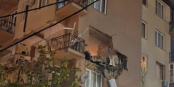 В Сочи разрушены стены и повреждено остекление трех квартир в жилой многоэтажке