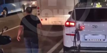 В Сочи водитель автобуса напал на коллегу и плевал ему в лицо