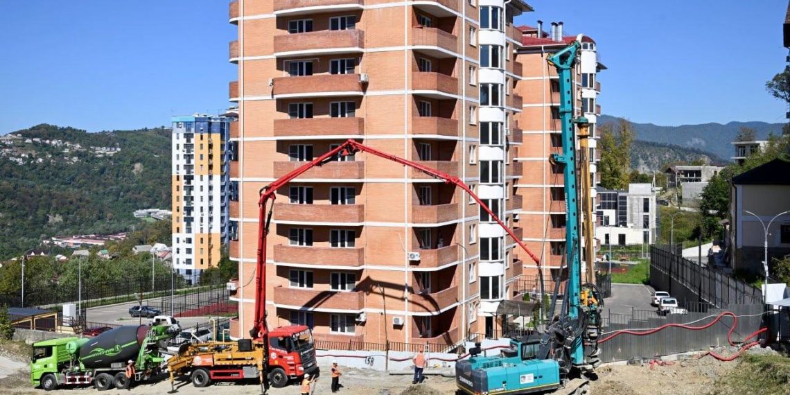 Прошунин: на Вишневой начали строить многоэтажку для жителей аварийных домов