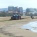 Из-за непогоды в Анапе приостановили механизированную очистку пляжей