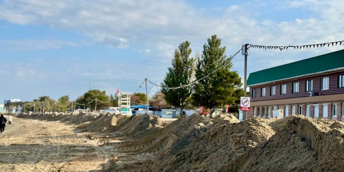 В Анапе восстанавливают защитный вал