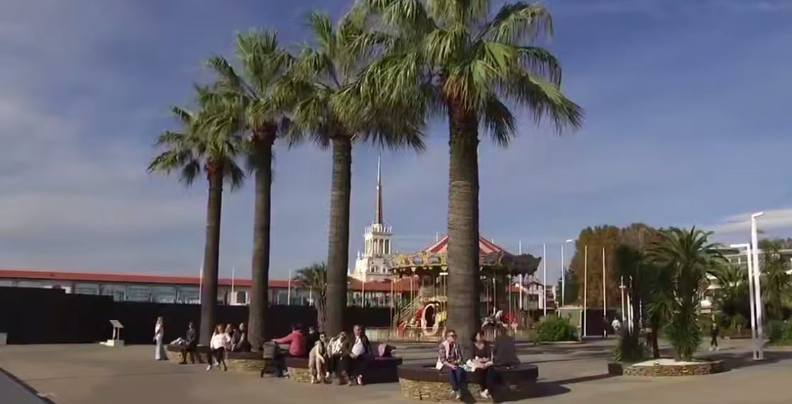 Прошунин: около 30 зимних пляжей начнут работать в Сочи в ноябре