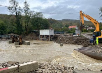 Для жителей села Молдавановка под Туапсе организовали воздушную переправу