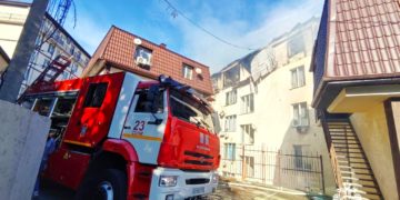 В результате пожара на Альпийской в Сочи есть пострадавшие