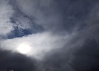 Стихия обрушится на Кубань: в регионе ожидают ливни, грозы и мокрый снег