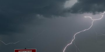 В Краснодарском крае снова объявили штормовое предупреждение
