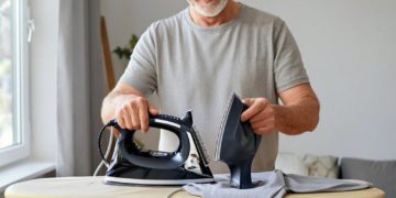 На Кубани мужчина пришел на застолье в женских трусах, а ушел с ожогами от утюга