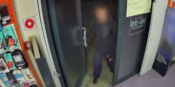 В Сочи приезжий во время ограблений потерял телефон и паспорт