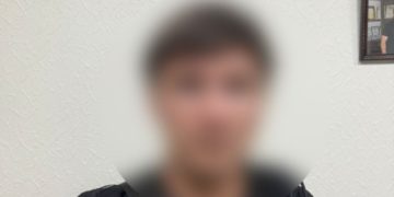 В Сочи курьер мошенников забрал у женщины 6,1 млн рублей