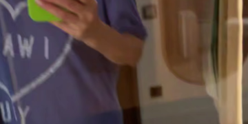 «Я в Сочи, короче»: Лера Кудрявцева попала на воздушную тревогу в отеле