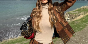 Алена Водонаева показала роскошную квартиру в Геленджике «прямо в облаках»