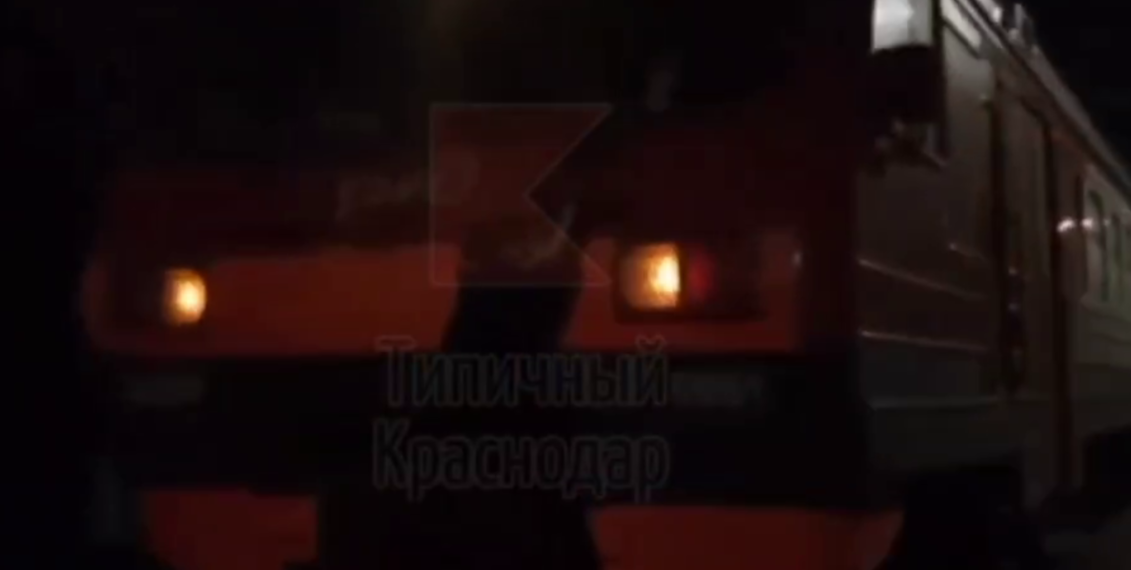 Поездка на кабине электрички: новый случай зацепинга произошел в Краснодаре