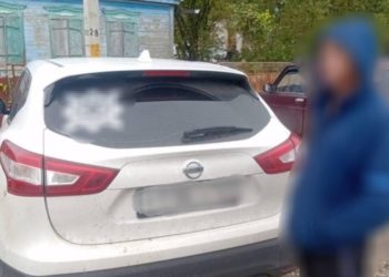 Жителя Кубани оштрафовали за нацистскую наклейку на авто