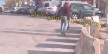 В Новороссийске водитель маршрутки избил пешехода