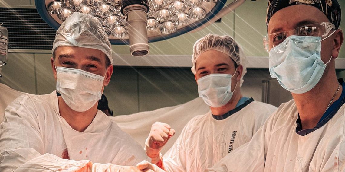 На Кубани хирурги спасли пациента, удалив опухоль весом 13 килограммов