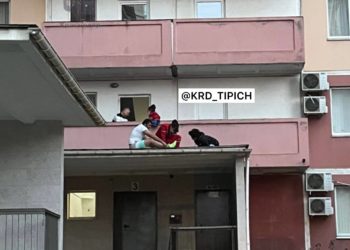 Сорвался и упал: в Краснодаре мальчик погиб из-за опасной игры на балконе