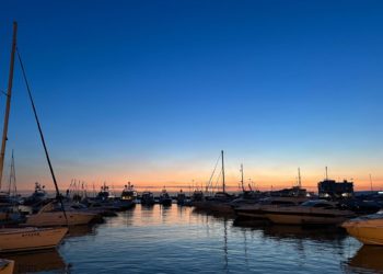 Вечером 8 ноября над Черным морем силы ПВО сбили два вражеских БПЛА