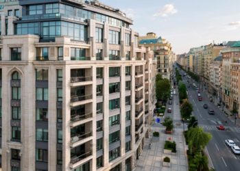 В Сочи на продажу выставлено шестиэтажное здание стоимостью 1 млрд рублей