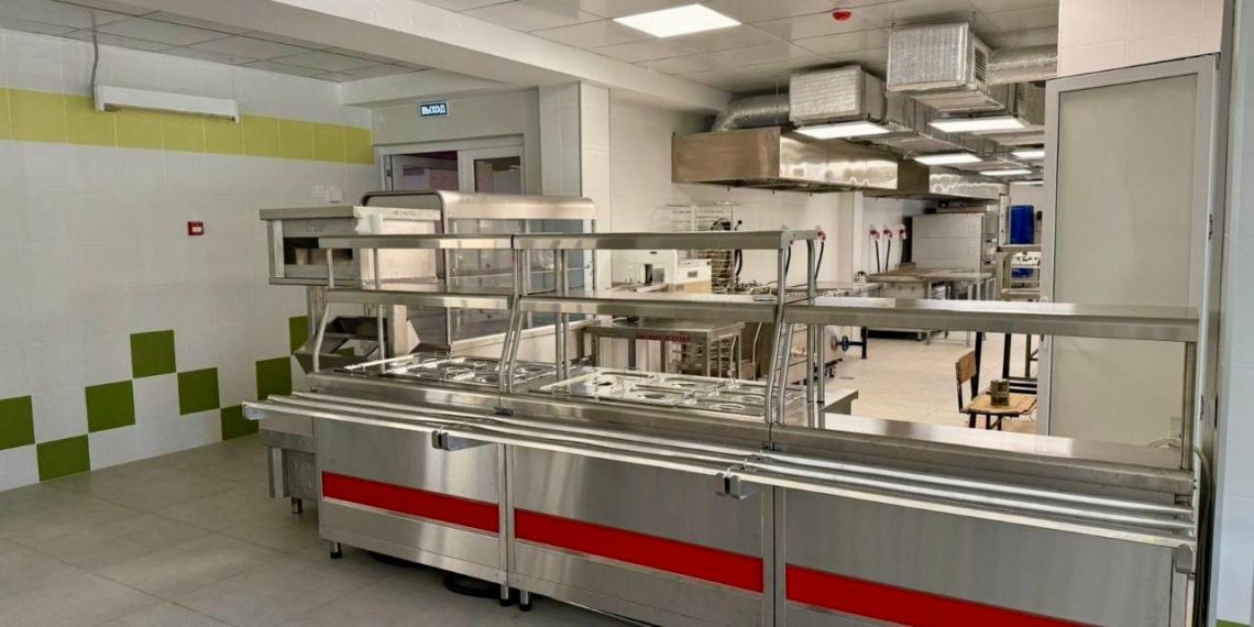 В Сочи отремонтировали пищеблоки в двух школах