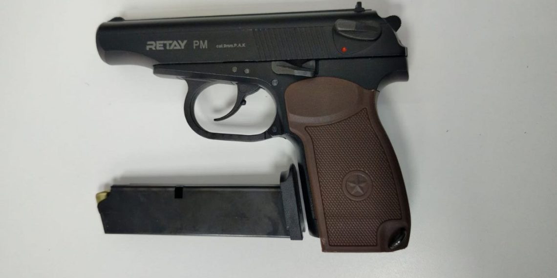 В Сочи жителя Казахстана задержали за стрельбу из пистолета