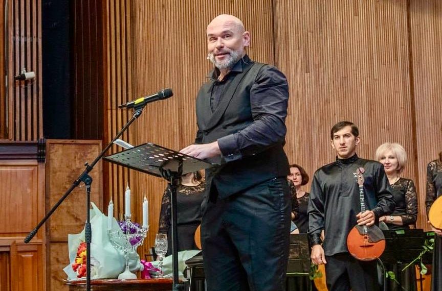 Глава Сочи Андрей Прошунин поздравил с юбилеем актера Максима Аверина