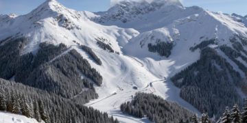 До 30 см снега выпало на высотах «Красной Поляны» в Сочи