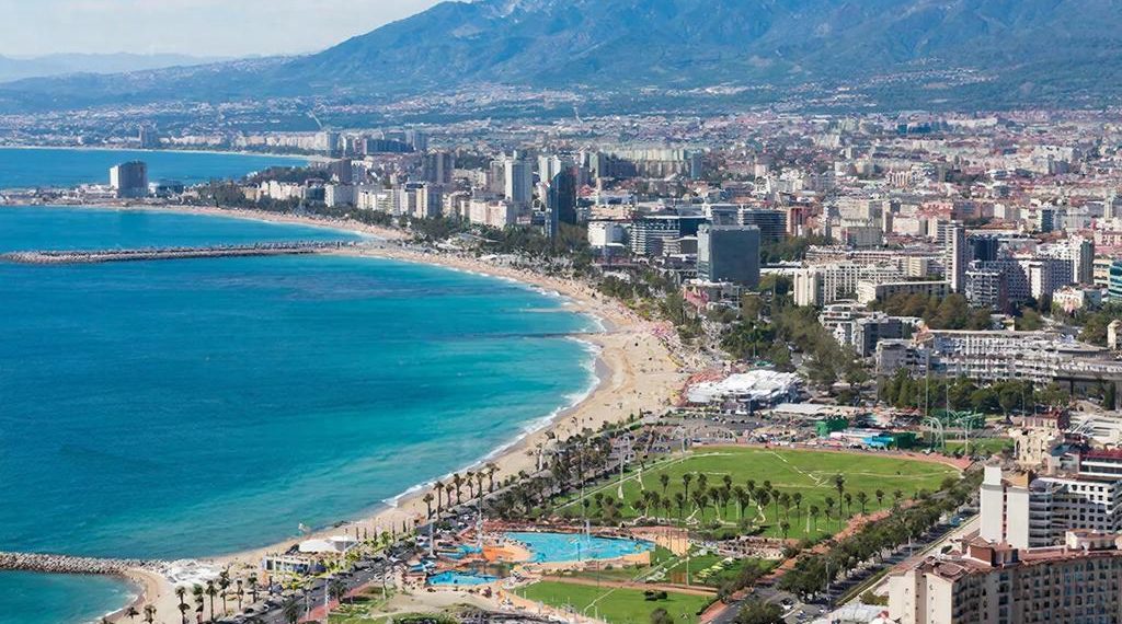 SuperJob назвал самые желанные города России для командировок: не только Сочи