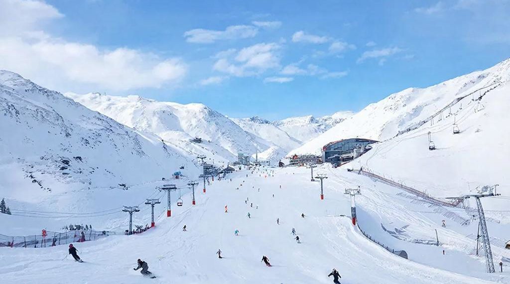 174 км зимнего экшена: «Роза Хутор» и курорты Сочи открывают сезон