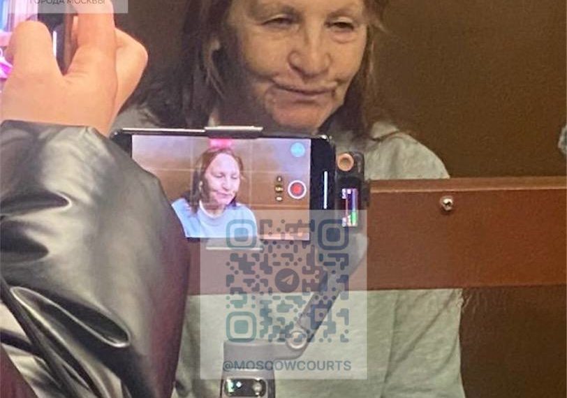 Суд арестовал краснодарку, столкнувшую девочку на рельсы в метро Москвы