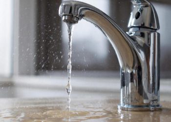 В центре Сочи жильцы трёх домов четвертый день сидят без воды