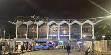 Силы ПВО отражают новую ночную атаку над Сочи: в городе слышны взрывы