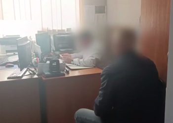 На Кубани мужчина вырастил на своем огороде почти 50 кустов конопли