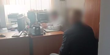 На Кубани мужчина вырастил на своем огороде почти 50 кустов конопли