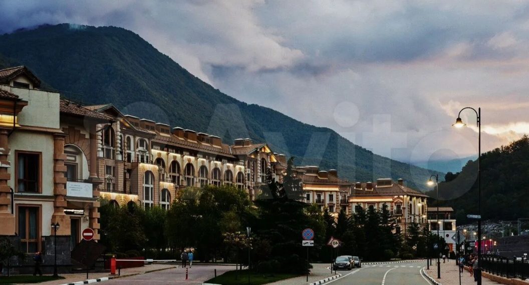 В Сочи на курорте «Красная Поляна» выставлена на продажу гостиница за 200 млн
