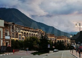 В Сочи на курорте «Красная Поляна» выставлена на продажу гостиница за 200 млн
