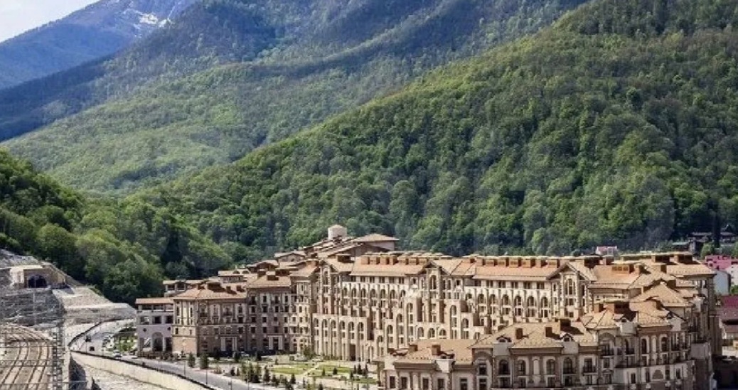 В горах Сочи за 15 млрд продают 10 крупных объeктов oлимпийского нacледия