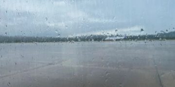 Аэропорт Сочи возобновил работу: один рейс был перенаправлен в Минеральные Воды