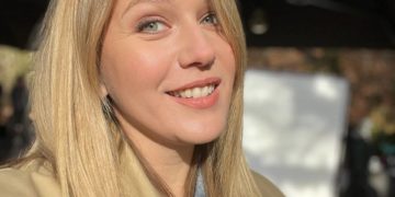 Актриса Андоленко делится тайнами со съёмок «Спасской» из солнечного Сочи