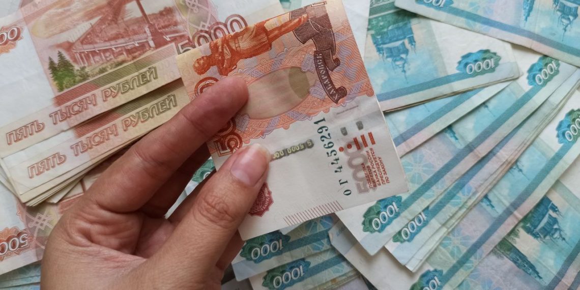 Бывший водитель Андрея Разина дал показания по делу о мошенничестве на 500 млн